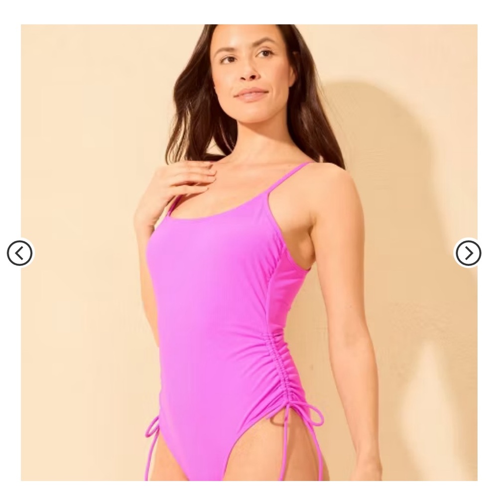 Ribbed Adjustable Drawstring Med Coverage OnePiece Swimsuit Shade & Shore M Pink